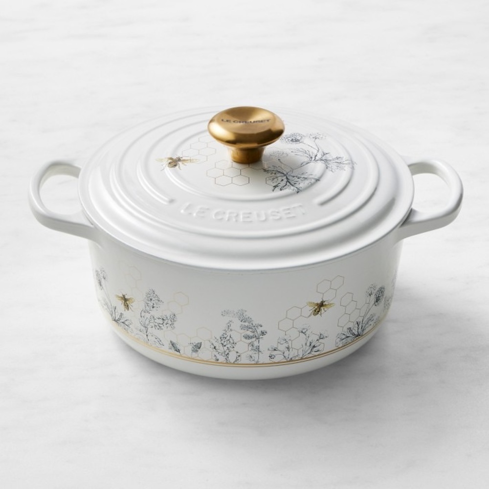 NWT Le Creuset Enameled Cast Iron Round Oven, 4 1/2-Qt., Honeycomb